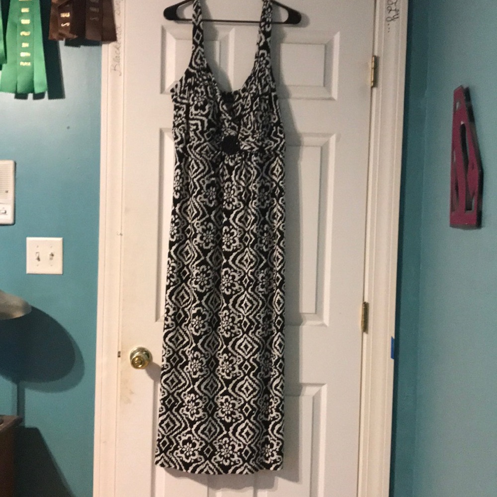 Black and white maxi dress